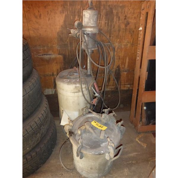 Graco pump, paint tank & masking liquid