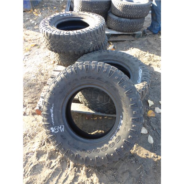 4- LT265/75 R16 tires