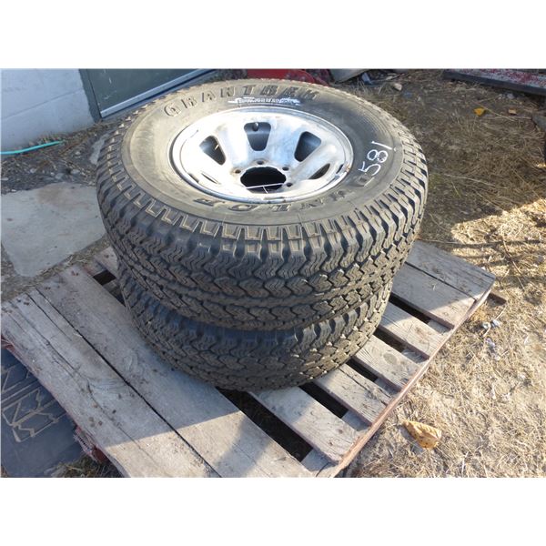 2- 31x10.50 R15s tires & rims