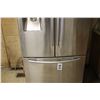 Image 2 : Samsung fridge freezer combo, 36" wide, 27" x 70" high (working)