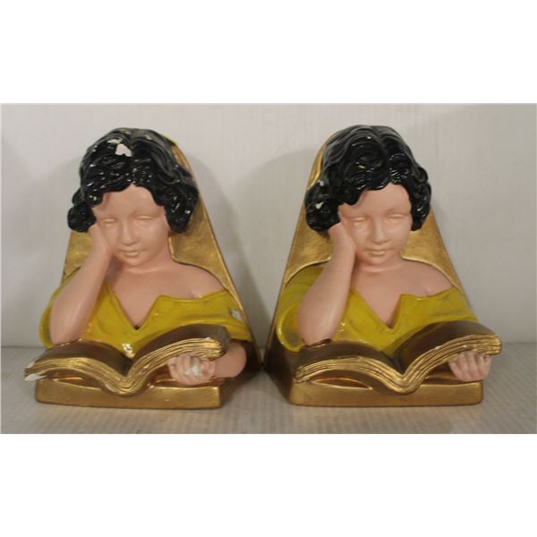 SET OF BOOKENDS CHALK WARE