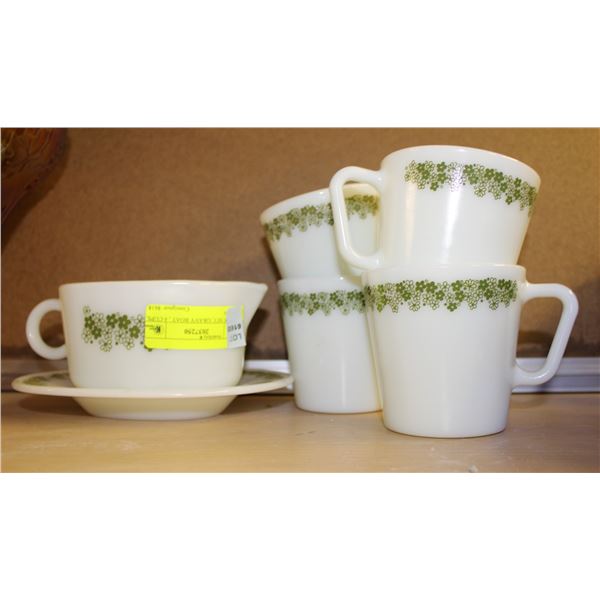 PYREX SET, GRAVY BOAT , 4 CUPS, GREEN