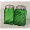 Image 1 : PAIR OF GREEN GLASS HOOSIER SHAKERS