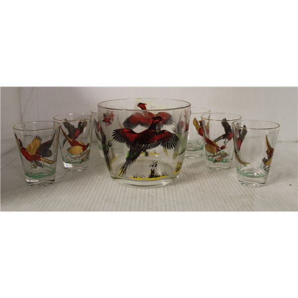 VINTAGE GLASS ICE BUCKET AND 6 GLASSES