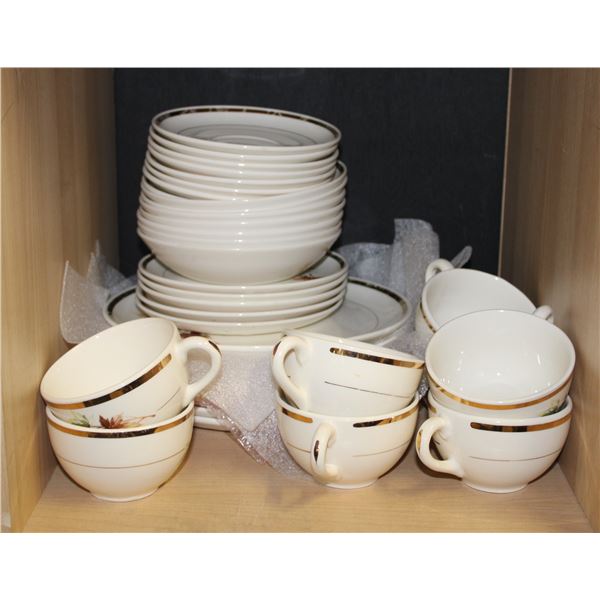 SET OF DISHES HYCROFT MEDICINE HAT ALBERTA