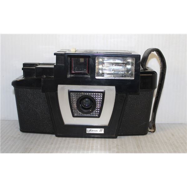 CAMERA, FORTON III