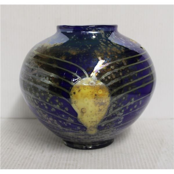 CZECH REPUBLIC HANDMADE GLASS VASE BLUE 9 IN TALL