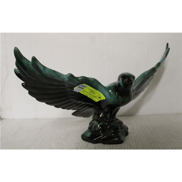 BLUE MOUNTAIN POTTERIES EAGLE 15 IN WIDE 8 TALL