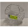 Image 1 : PINWHEEL CRYSTAL: BASKET 7 INCHES HIGH X 7 INCHES