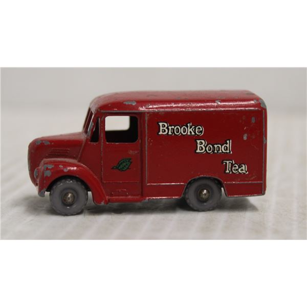 LESNEY MATCHBOX BROOKE BOND TEA VAN