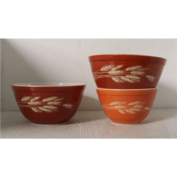 SET OF 3 PYREX BOWLS