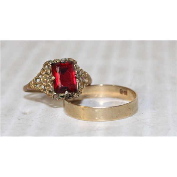 TWO RINGS, BAND SRAMPED 9K