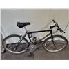 Image 2 : ROCKY MOUNTAIN FUSION BLACK 21 SPEED MOUNTAIN BIKE