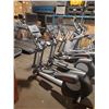 Image 2 : LIFE FITNESS CLSX COMMERCIAL ELLIPTICAL CROSS TRAINER WITH DIGITAL DISPLAY 32 PIN IPOD PORT, 16"