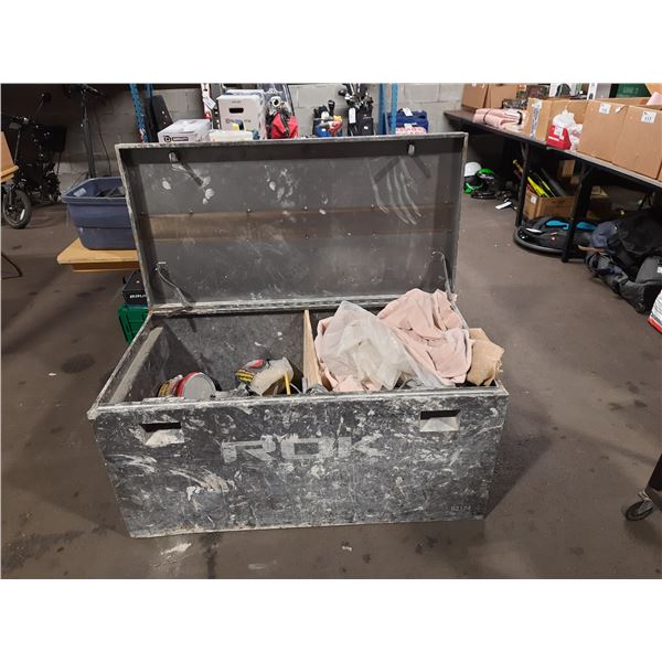 ROK INDUSTRIAL JOB BOX WITH CONTENTS WITH ASSORTED POWER TOOLS AND PPE