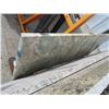 Image 2 : 3 Bar/Island Cut Granite
