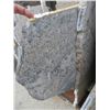 Image 2 : 2 Bar/Island Cut Granite
