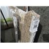 Image 2 : 5 Bar/Island Cut Granite
