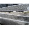 Image 2 : 8 Bar/Island Cut Granite
