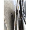 Image 2 : 5 Bar/Island Cut Granite
