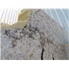 Image 8 : 6 Bar/Island Cut Granite