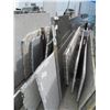 Image 1 : 5-Cut Granite Slab Bar/Island Section - 5 X $