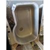 Image 2 : S/S Tub Sink 31 1/2" x 21"