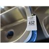 Image 2 : 2-S/S 2 Comp Sink 32" x 20 1/2" - 2 X $