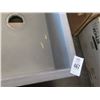 Image 2 : Grey 18" x 30" Undermount Basin