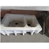 Image 1 : Corian 2 Comp Kitchen Sink