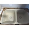 Image 1 : Large 31" x 18" Equal Double Kitchen Sink