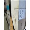 Image 2 : Monte Claire White 10 1/2' x 5 1/2' Corian Slab