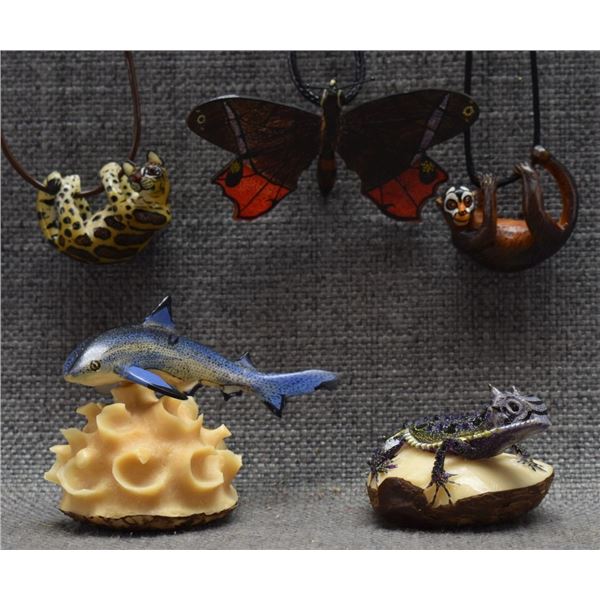 WOUNAAN RAIN FOREST NUT CARVINGS