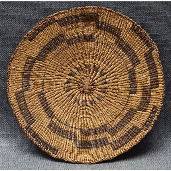 KLAMATH INDIAN BASKETRY TRAY
