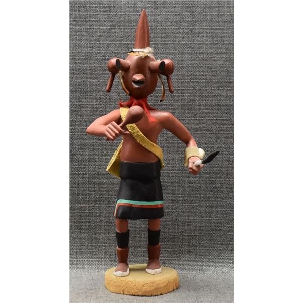 NAVAJO INDIAN DOLL