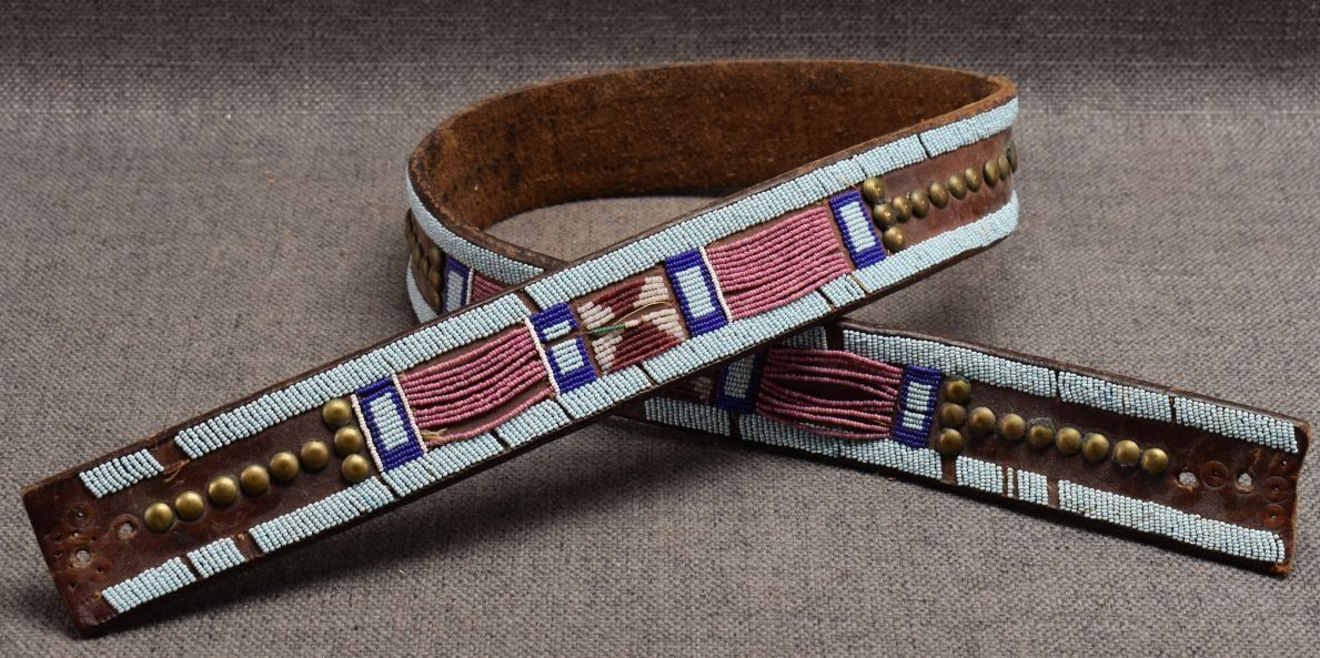 CROW INDIAN PANEL BELT Munn Auction LLC