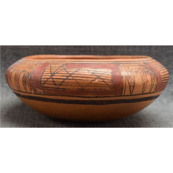 HOPI INDIAN POTTERY BOWL