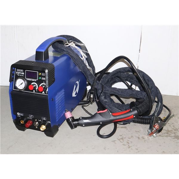 RICHMOND CUT50F Pilot Arc Plasma Cutter 220V 50A - Includes 18 Bonus Consumables