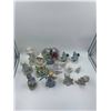 Image 1 : Assortment of Porcelain and Ceramic Figurines
