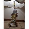 Image 2 : Decorative Lady Figurine Lamp
