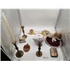 Image 1 : Assortment of Home Decor Pieces