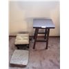Image 1 : Vintage-Look Footstool and Bar Stool