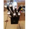 Image 2 : Knife Block and Assorted Kitchen Utensils