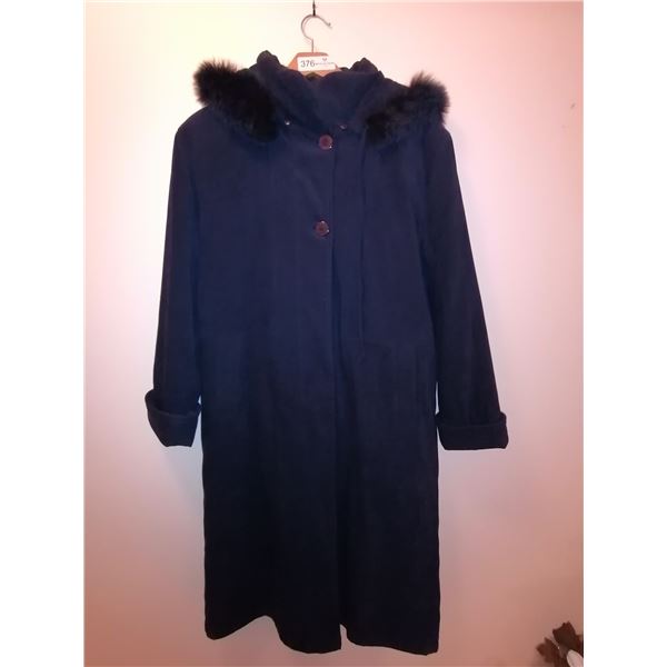 Sequence Women's Coat  (Size 10P, 3/4 Length)