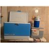 Image 1 : 3 x Coolers - Coleman (2) and Rubbermaid (1)