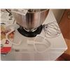 Image 4 : KitchenAid 4.5-Quart Tilt-Head Stand Mixer (Model K45SS)