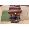 Image 1 : 4 x Assorted Blankets