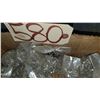 Image 2 : Box with contain