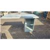Image 1 : Work Table
