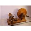 Image 2 : *Antique Wool Winder